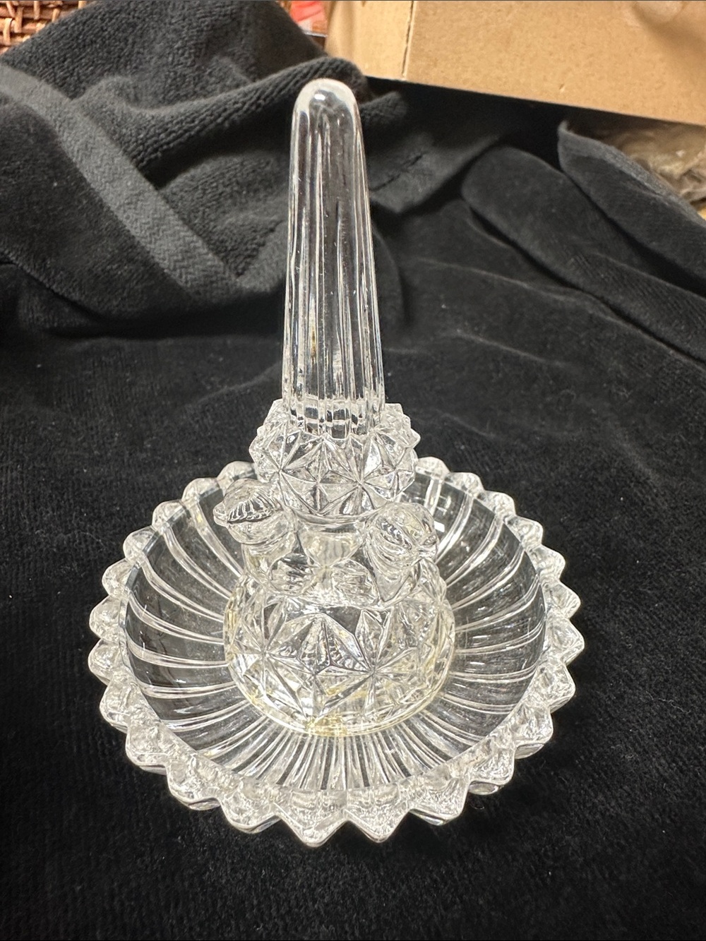 Clear Glass Ring Holder Dish with Scalloped Base